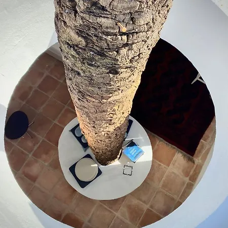 El Molino Hotel *